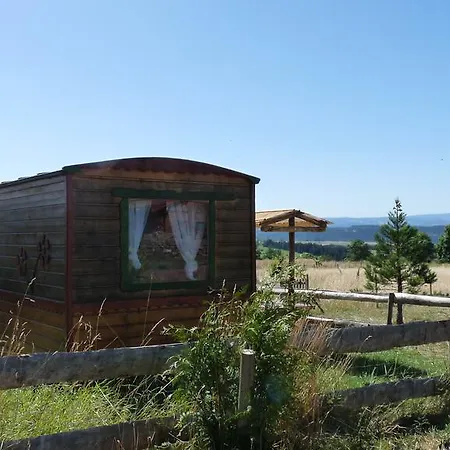 Camping Nature Au-dela Des Nuages * Rauret