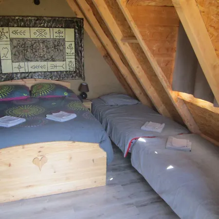 Campeggio Camping Nature Au-dela Des Nuages *